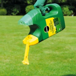 Miracle-Gro EverGreen Complete 4-in-1 Lawn Food, Weed & Moss Killer Spreader - 80m2 8 Miracle-Gro EverGreen Complete 4-in-1 Lawn Food, Weed & Moss Killer Spreader - 80m2 -Garden Outdoor Equipment Store 12837541 3015012576757045
