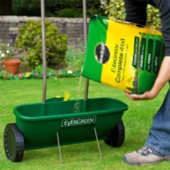 Miracle-Gro EverGreen Complete 4-in-1 Lawn Food, Weed & Moss Killer - 360m2 -Garden Outdoor Equipment Store 12841587 2014833198544773