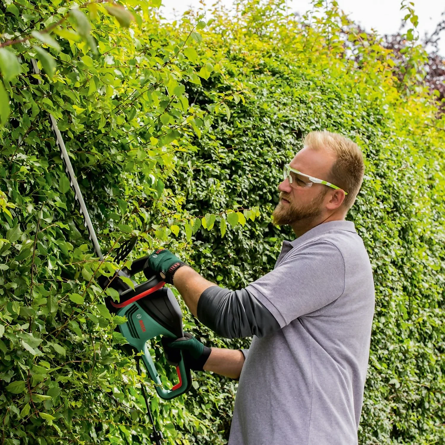 Bosch 500W Advanced HedgeCut 65 Hedge Trimmer 10 Bosch 500W Advanced HedgeCut 65 Hedge Trimmer - Image 8