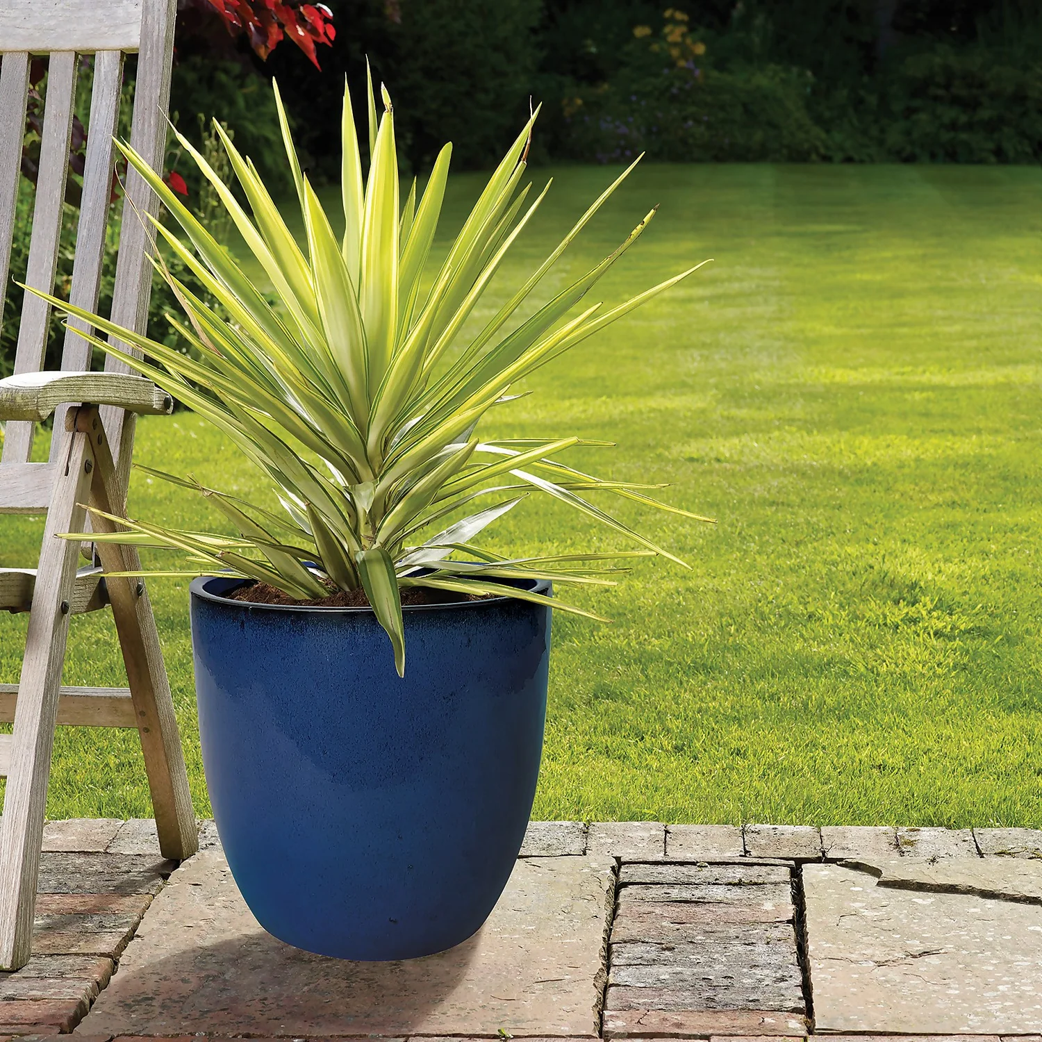 Chiswick Egg Imperial Terracotta Pot In Blue - 44cm 4 Chiswick Egg Imperial Terracotta Pot In Blue - 44cm - Image 2