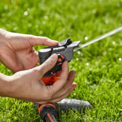 GARDENA Pulse Spike Water Sprinkler 10 GARDENA Pulse Spike Water Sprinkler -Garden Outdoor Equipment Store 13489629 7584924640464455