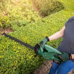 Bosch EasyHedgeCut 18-45 Hedge Trimmer 20 Bosch EasyHedgeCut 18-45 Hedge Trimmer -Garden Outdoor Equipment Store 13496928 2004961768955336