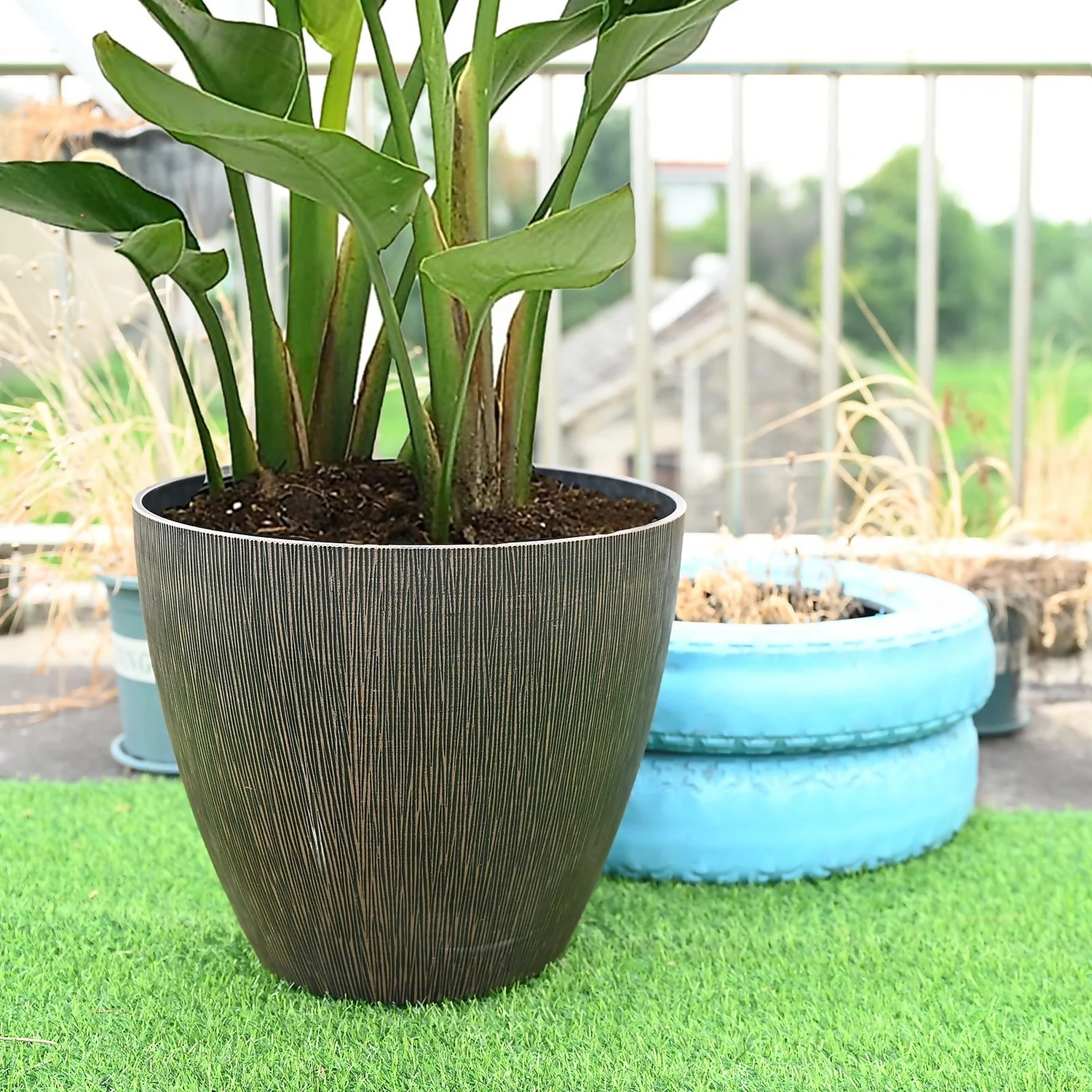 Brown Bark Planter - 33cm 4 Brown Bark Planter - 33cm - Image 2