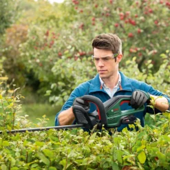 Bosch UniversalHedgeCut 18V-55 Hedge Cutter 19 Bosch UniversalHedgeCut 18V-55 Hedge Cutter -Garden Outdoor Equipment Store 14230139 1725023660051209